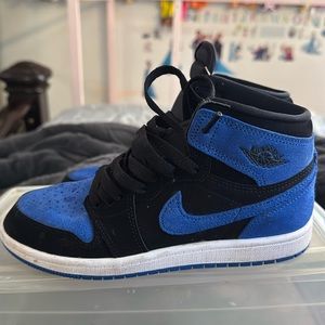 Kids Jordan’s size 3